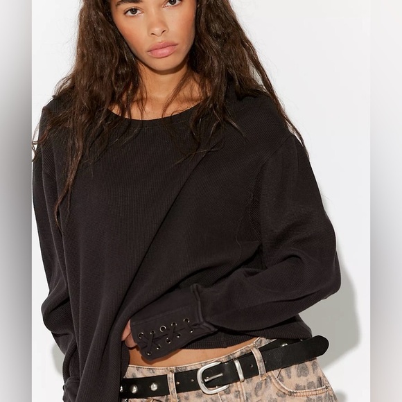 Free People Tops - Free people- We The Free Lapis Cuff Long Sleeve Top
